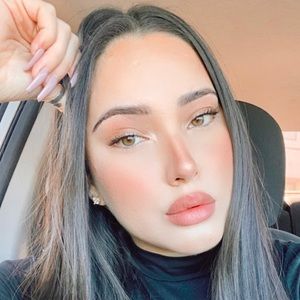 Meet your Posher, Fernanda